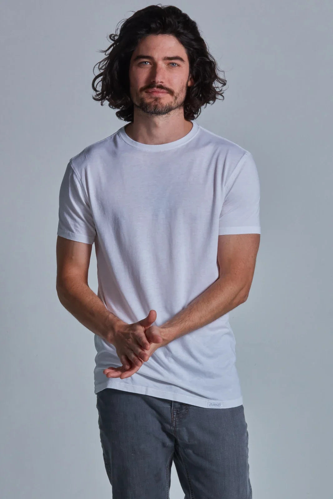 ONNO lyocell bamboo t-shirt in White, Nic is 5'11" and wearing size M.