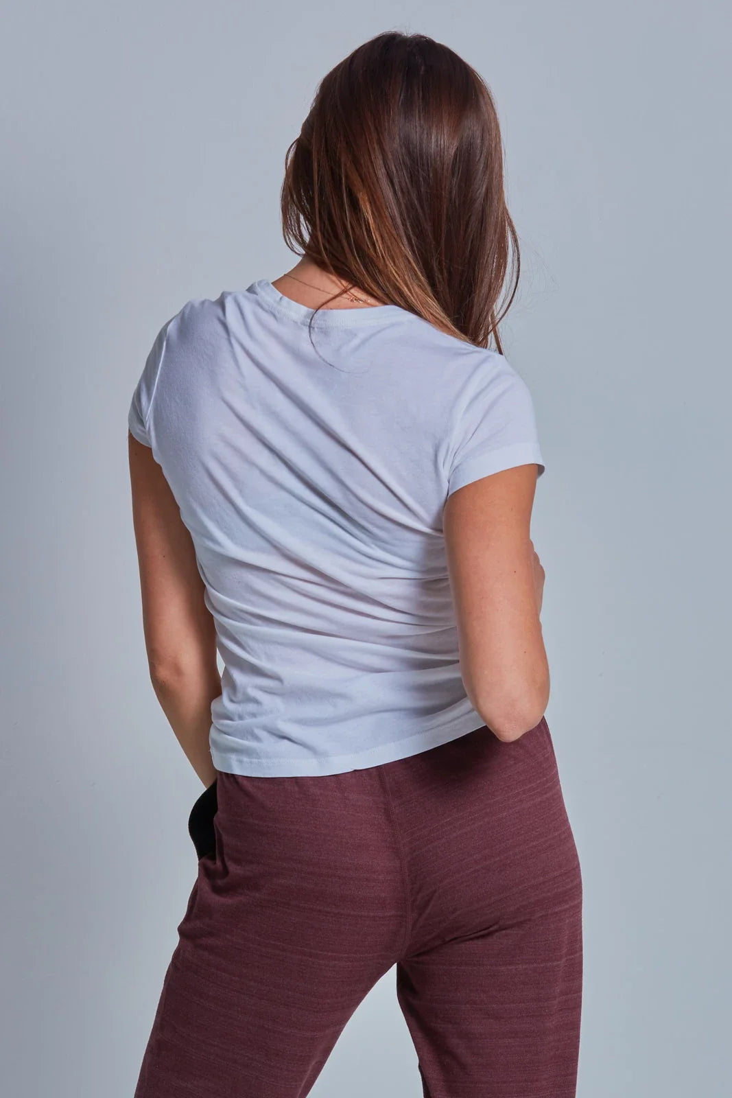 ONNO beechwood t-shirt in White, Caroline is 5'8" and wearing size S.